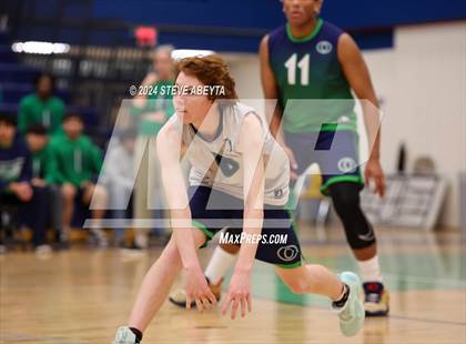 Thumbnail 3 in Regis Jesuit @ Overland photogallery.
