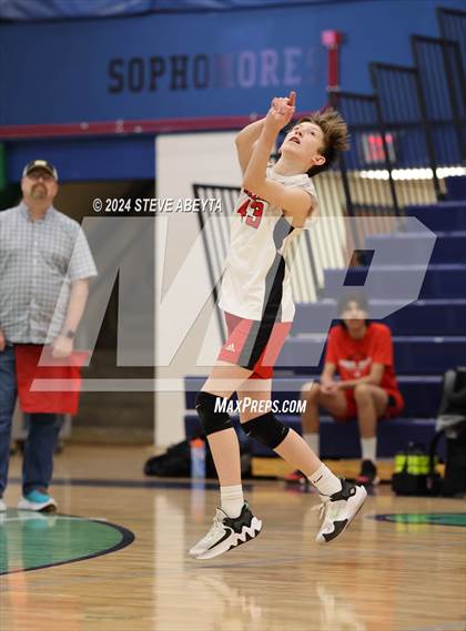 Thumbnail 3 in Regis Jesuit @ Overland photogallery.