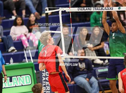 Thumbnail 3 in Regis Jesuit @ Overland photogallery.