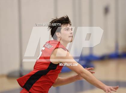 Thumbnail 1 in Regis Jesuit @ Overland photogallery.