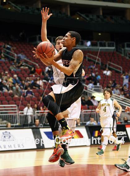 Thumbnail 3 in Show Low vs. Cortez (AIA D3 Semifinal) photogallery.