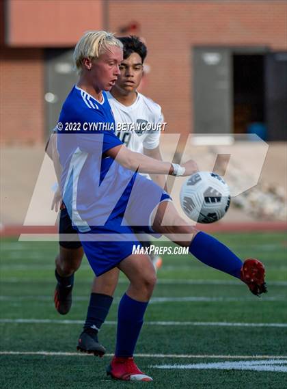 Thumbnail 3 in Cherry Creek vs Columbine photogallery.