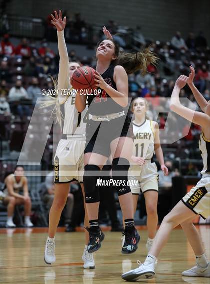 Thumbnail 1 in Grantsville vs. Emery (UHSAA 3A Semifinal) photogallery.