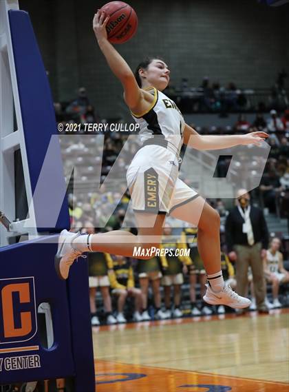 Thumbnail 3 in Grantsville vs. Emery (UHSAA 3A Semifinal) photogallery.