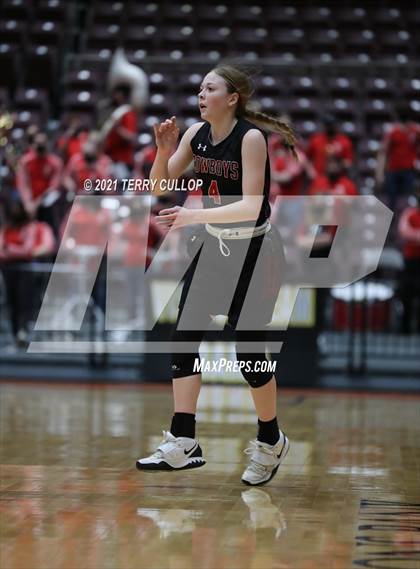 Thumbnail 1 in Grantsville vs. Emery (UHSAA 3A Semifinal) photogallery.