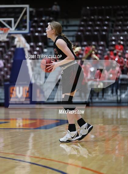Thumbnail 2 in Grantsville vs. Emery (UHSAA 3A Semifinal) photogallery.