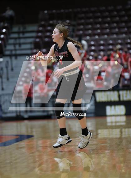 Thumbnail 1 in Grantsville vs. Emery (UHSAA 3A Semifinal) photogallery.