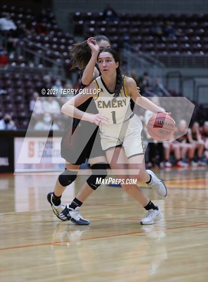 Thumbnail 2 in Grantsville vs. Emery (UHSAA 3A Semifinal) photogallery.