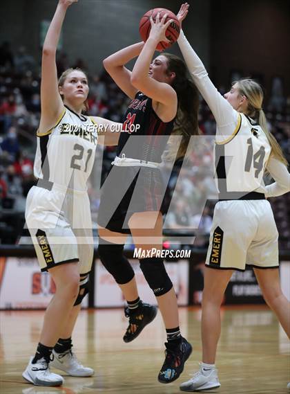 Thumbnail 1 in Grantsville vs. Emery (UHSAA 3A Semifinal) photogallery.