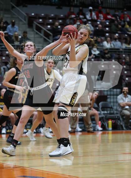 Thumbnail 3 in Grantsville vs. Emery (UHSAA 3A Semifinal) photogallery.