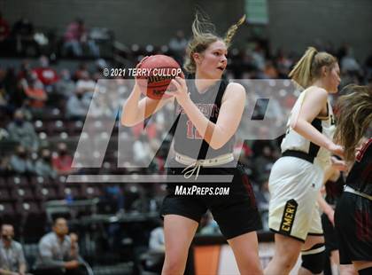 Thumbnail 1 in Grantsville vs. Emery (UHSAA 3A Semifinal) photogallery.