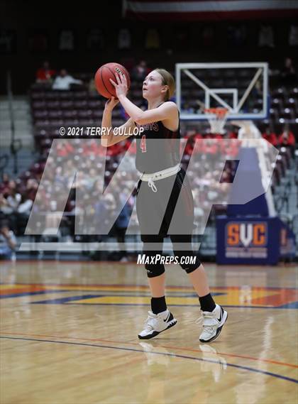 Thumbnail 1 in Grantsville vs. Emery (UHSAA 3A Semifinal) photogallery.