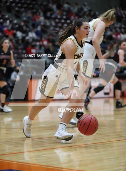 Thumbnail 2 in Grantsville vs. Emery (UHSAA 3A Semifinal) photogallery.