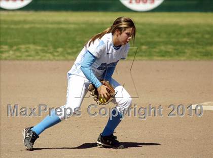 Thumbnail 2 in Frontier vs. Clovis North photogallery.