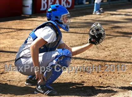 Thumbnail 2 in Frontier vs. Clovis North photogallery.