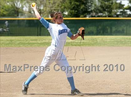 Thumbnail 1 in Frontier vs. Clovis North photogallery.