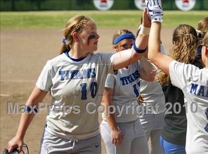 Thumbnail 2 in Frontier vs. Clovis North photogallery.