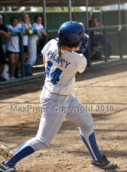 Thumbnail 2 in Frontier vs. Clovis North photogallery.