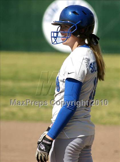 Thumbnail 1 in Frontier vs. Clovis North photogallery.