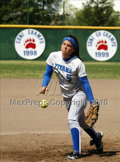 Thumbnail 1 in Frontier vs. Clovis North photogallery.