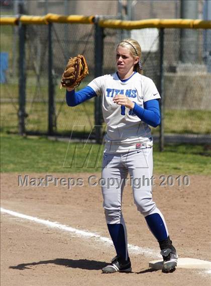 Thumbnail 1 in Frontier vs. Clovis North photogallery.