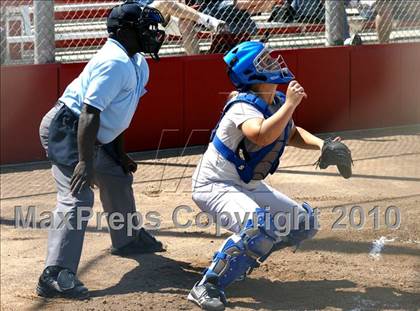 Thumbnail 1 in Frontier vs. Clovis North photogallery.