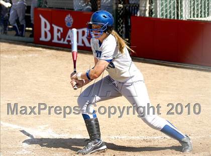 Thumbnail 2 in Frontier vs. Clovis North photogallery.
