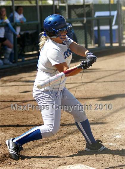 Thumbnail 1 in Frontier vs. Clovis North photogallery.