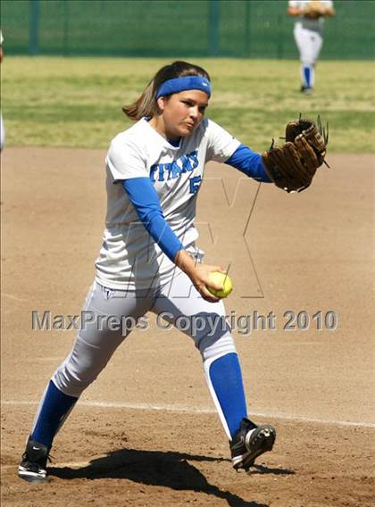 Thumbnail 1 in Frontier vs. Clovis North photogallery.