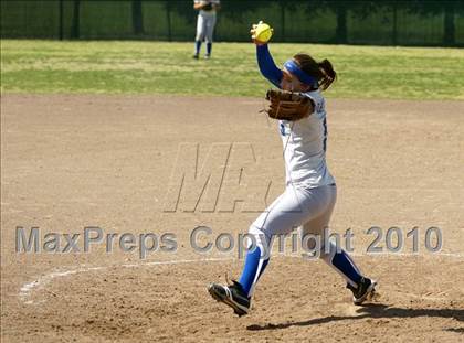 Thumbnail 1 in Frontier vs. Clovis North photogallery.