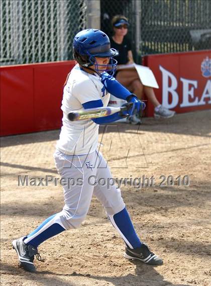 Thumbnail 1 in Frontier vs. Clovis North photogallery.