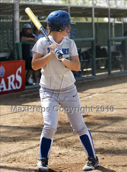 Thumbnail 1 in Frontier vs. Clovis North photogallery.