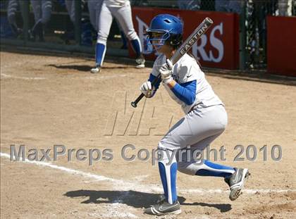 Thumbnail 3 in Frontier vs. Clovis North photogallery.