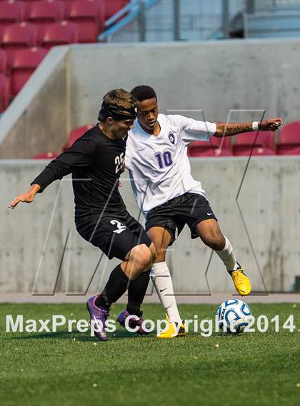 Thumbnail 3 in Riverton vs. Fremont (UHSAA 5A Final) photogallery.