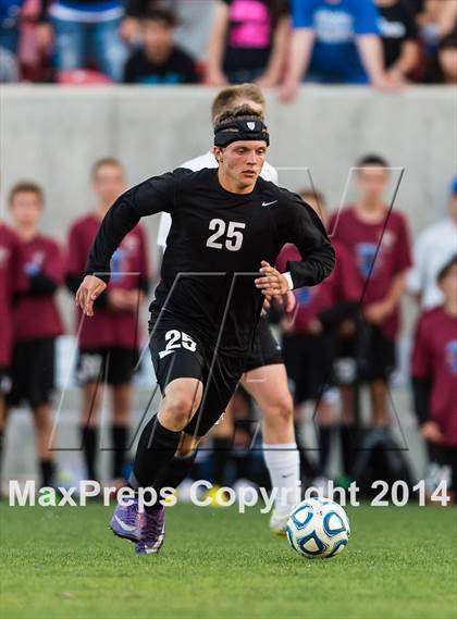 Thumbnail 3 in Riverton vs. Fremont (UHSAA 5A Final) photogallery.