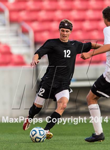 Thumbnail 2 in Riverton vs. Fremont (UHSAA 5A Final) photogallery.