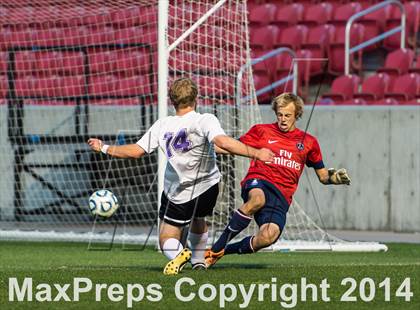 Thumbnail 1 in Riverton vs. Fremont (UHSAA 5A Final) photogallery.