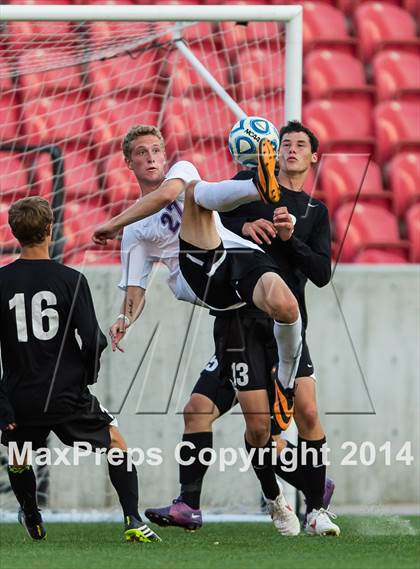 Thumbnail 1 in Riverton vs. Fremont (UHSAA 5A Final) photogallery.