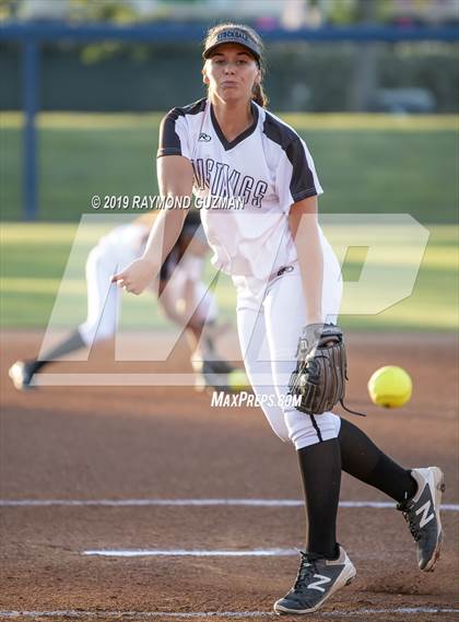 Thumbnail 2 in Stockdale vs. Bullard (CIF CS D1 Final) photogallery.