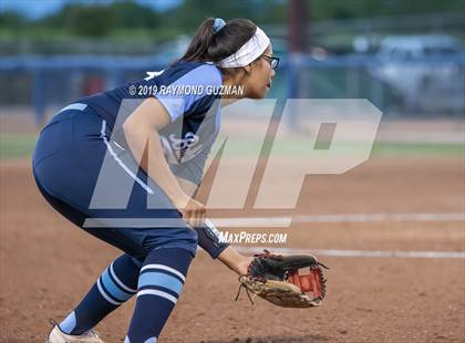 Thumbnail 2 in Stockdale vs. Bullard (CIF CS D1 Final) photogallery.
