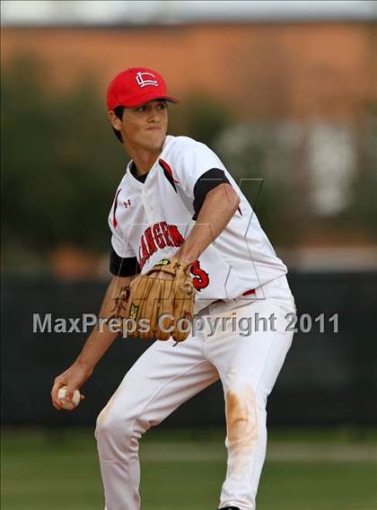 Thumbnail 2 in Langham Creek vs Channelview (Gary Herrington Invitational) photogallery.