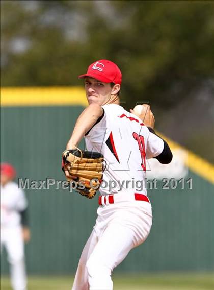 Thumbnail 3 in Langham Creek vs Channelview (Gary Herrington Invitational) photogallery.