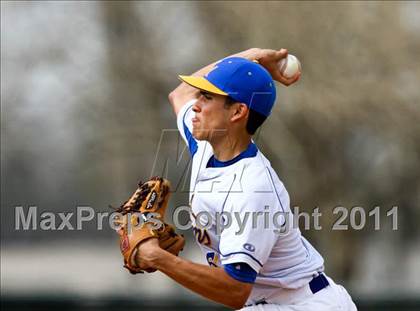 Thumbnail 3 in Langham Creek vs Channelview (Gary Herrington Invitational) photogallery.