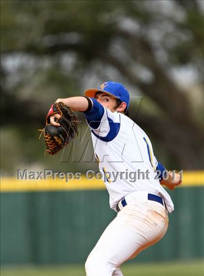 Thumbnail 3 in Langham Creek vs Channelview (Gary Herrington Invitational) photogallery.