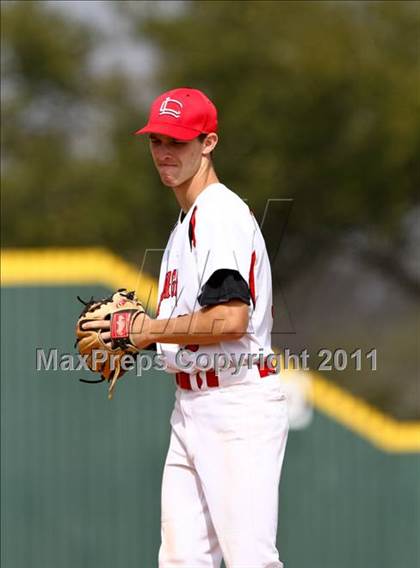 Thumbnail 3 in Langham Creek vs Channelview (Gary Herrington Invitational) photogallery.
