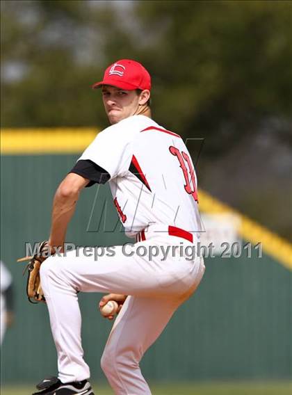 Thumbnail 2 in Langham Creek vs Channelview (Gary Herrington Invitational) photogallery.