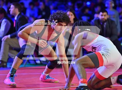 Thumbnail 1 in UIL 6A State Championships 106 lbv- 150 lb Finals photogallery.