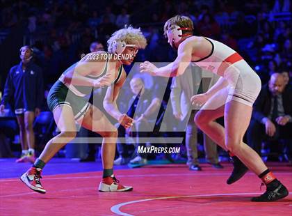 Thumbnail 2 in UIL 6A State Championships 106 lbv- 150 lb Finals photogallery.