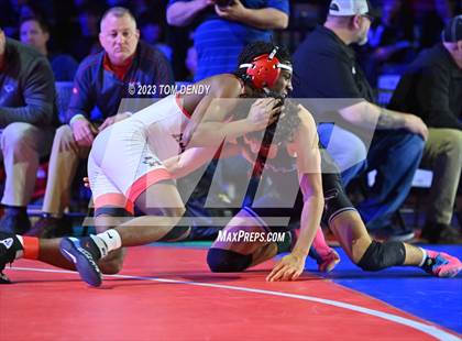 Thumbnail 3 in UIL 6A State Championships 106 lbv- 150 lb Finals photogallery.