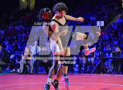 Thumbnail 2 in UIL 6A State Championships 106 lbv- 150 lb Finals photogallery.